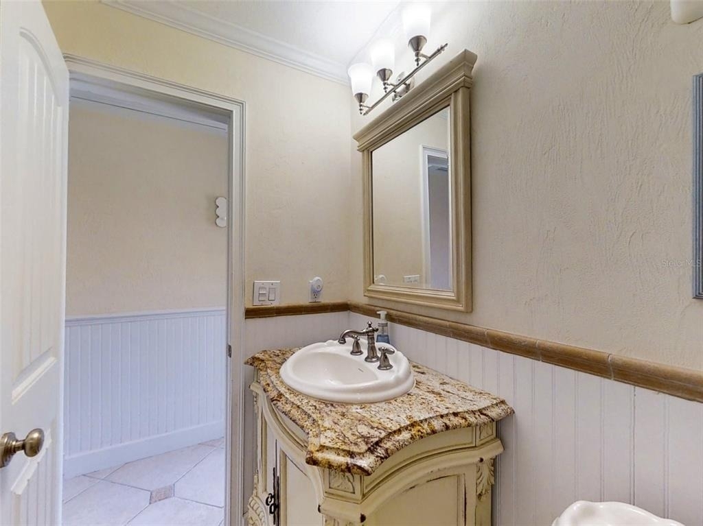 4849 Saxon Drive - Photo 4