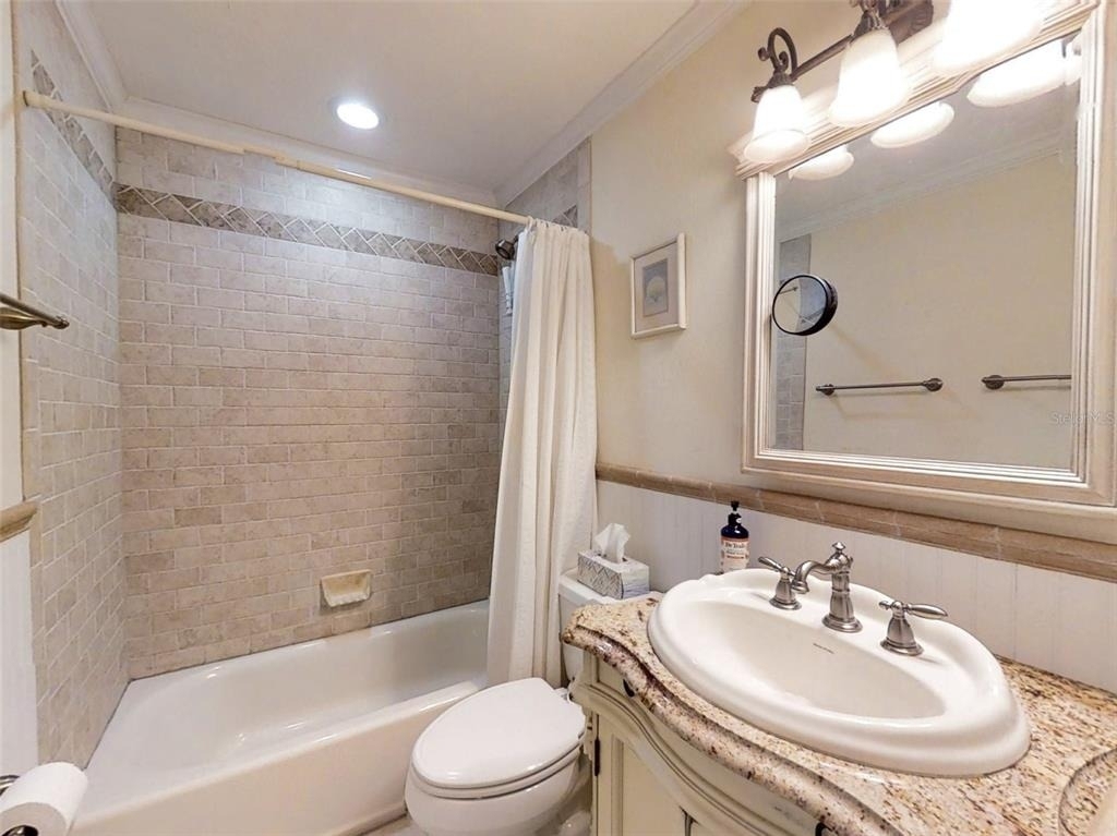 4849 Saxon Drive - Photo 13