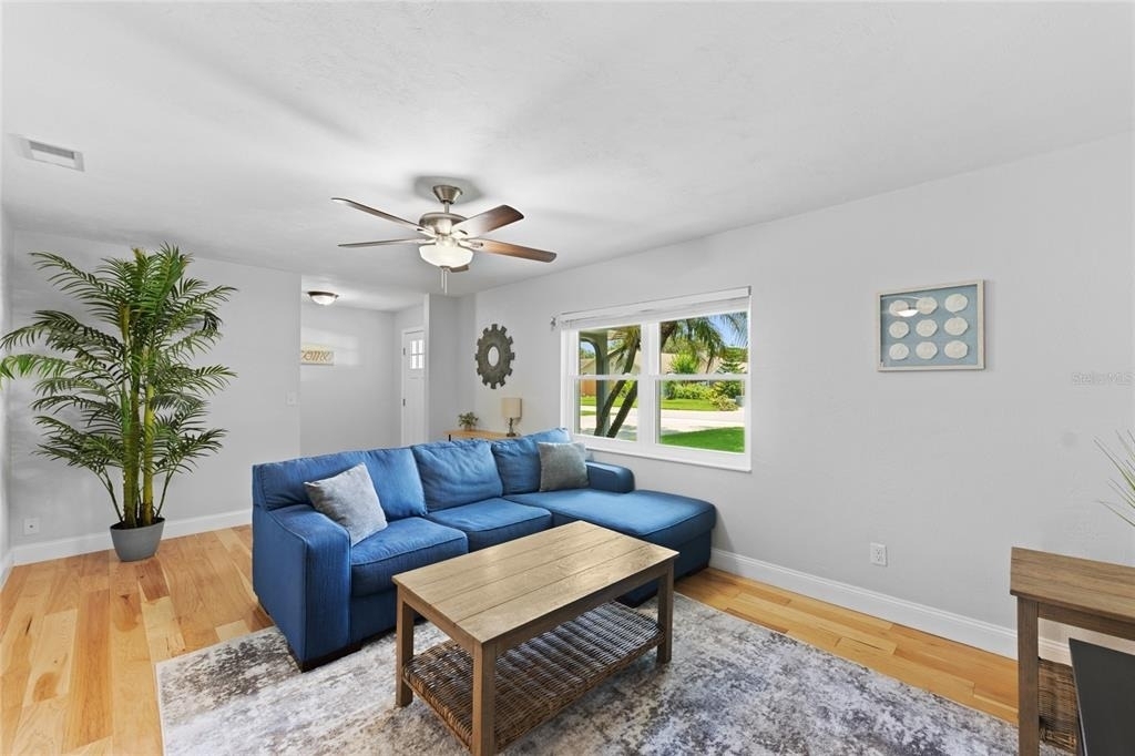 909 Bentwood Lane - Photo 1