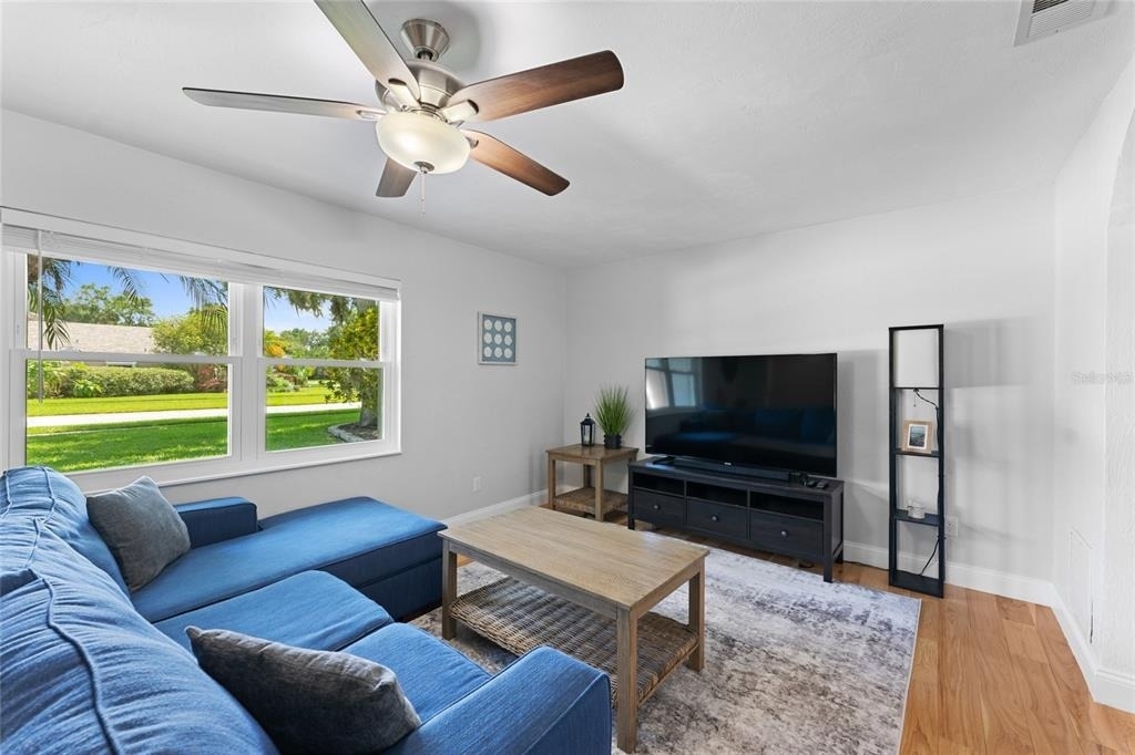 909 Bentwood Lane - Photo 7