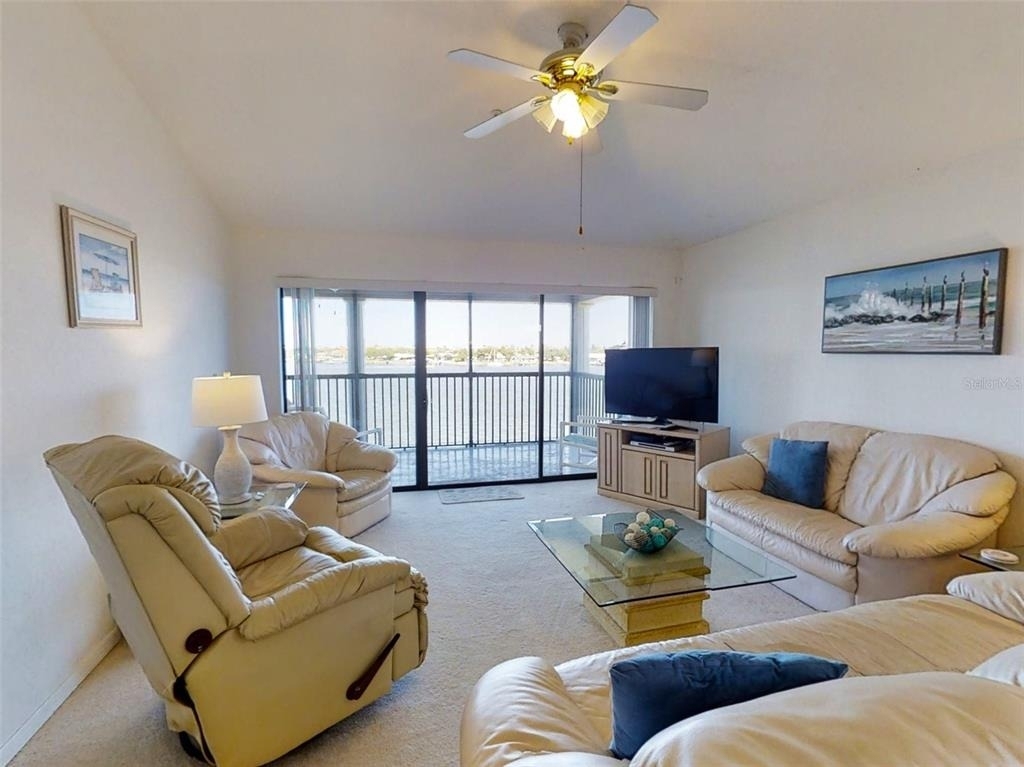 448 Bouchelle Drive - Photo 15