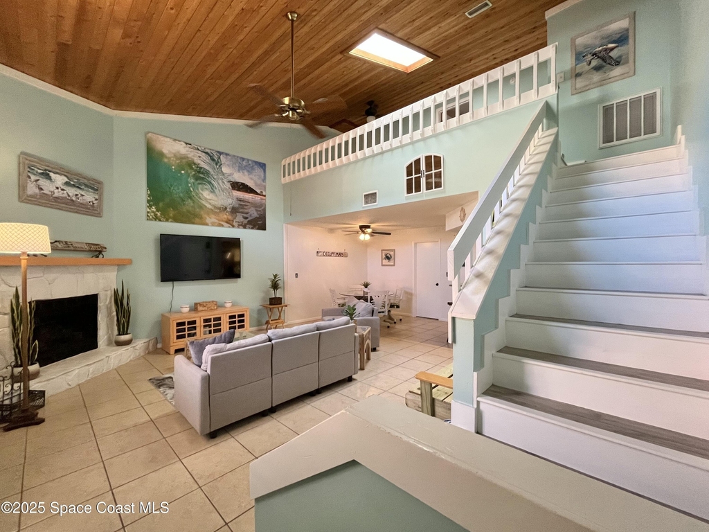 125 Adams Avenue - Photo 1