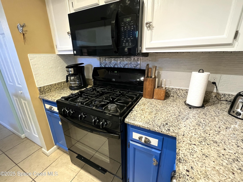 125 Adams Avenue - Photo 5