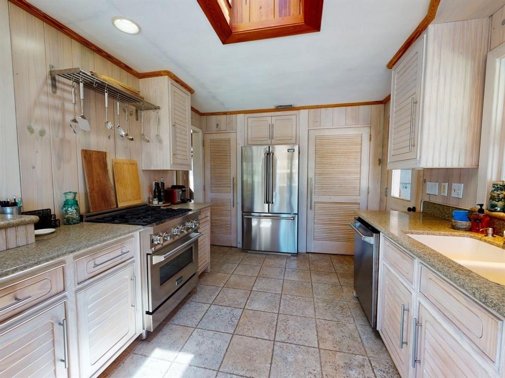 207 Kirkland Road - Photo 11
