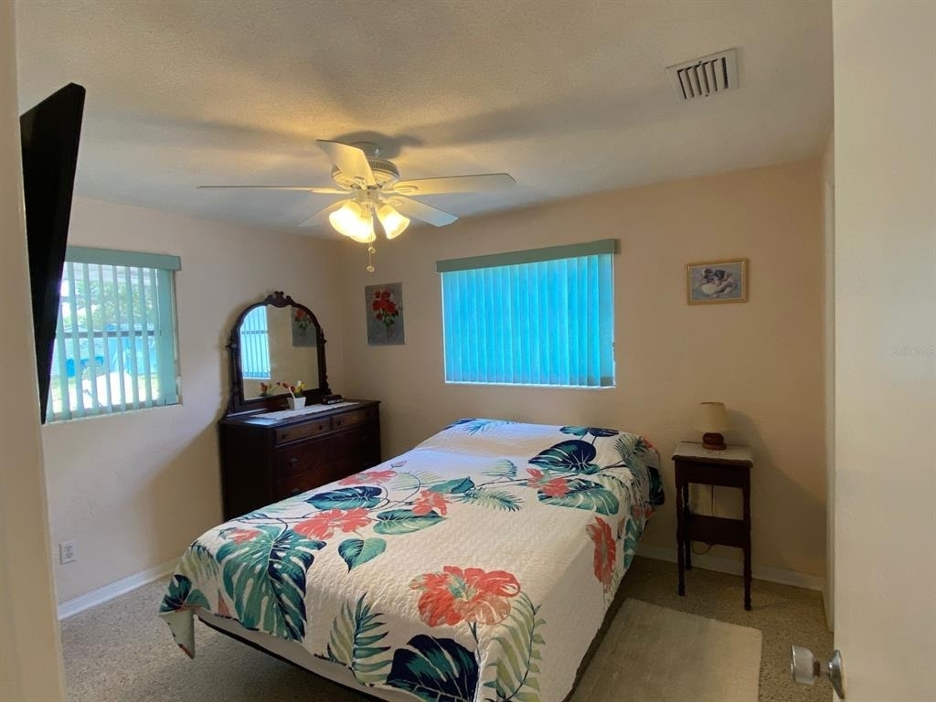 814 E 10th Avenue - Photo 6