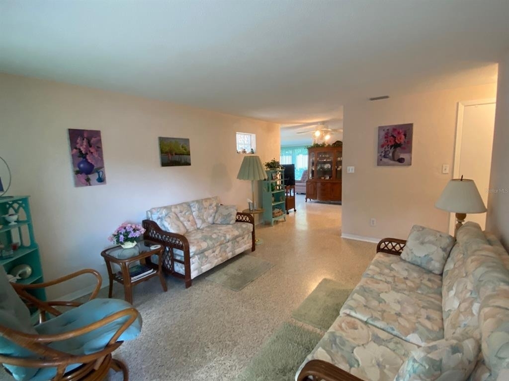 814 E 10th Avenue - Photo 1