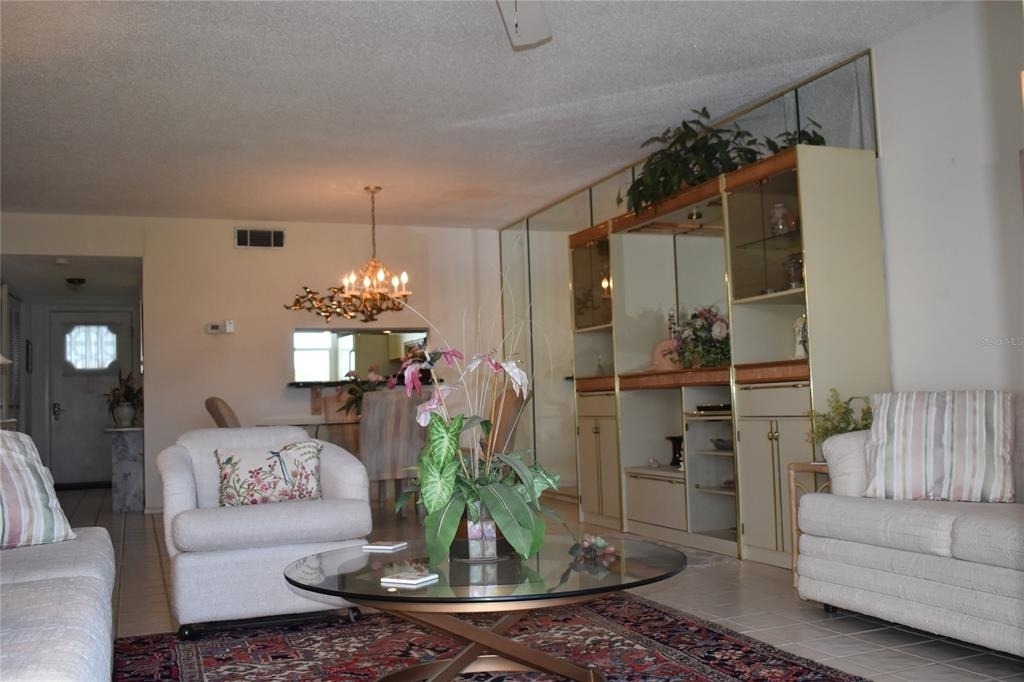 325 N Causeway - Photo 2