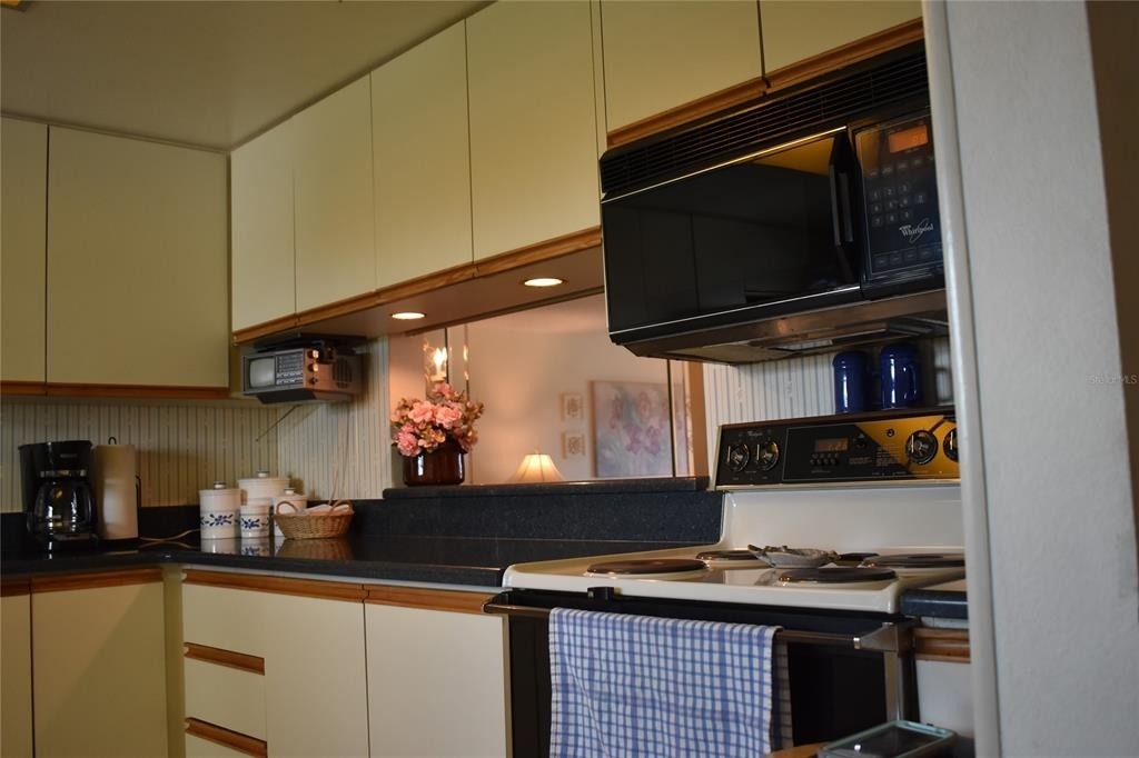 325 N Causeway - Photo 18