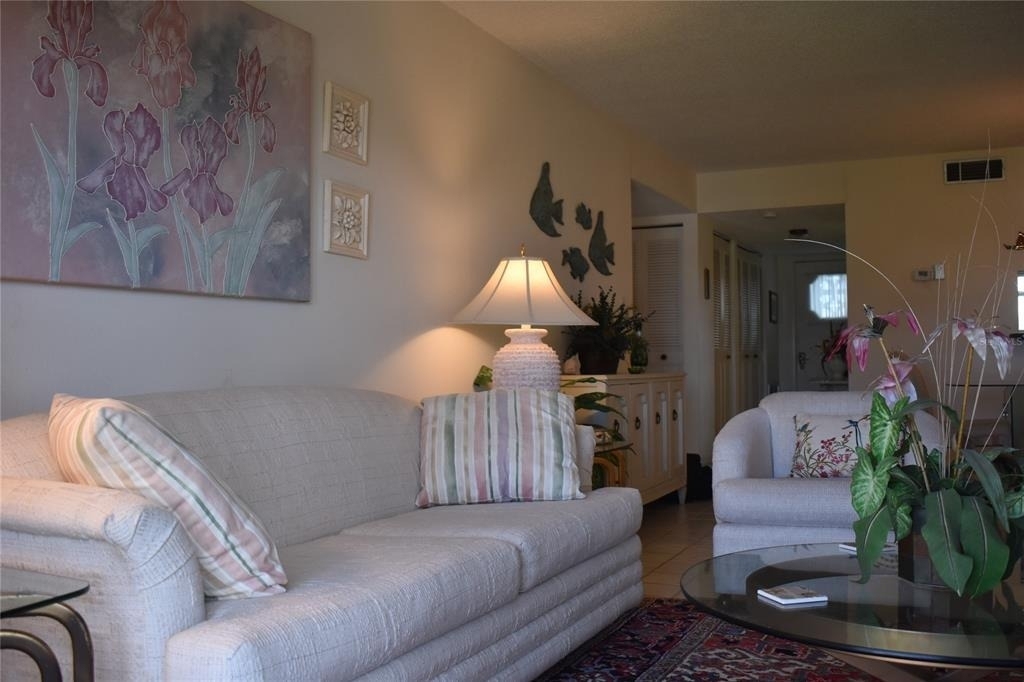 325 N Causeway - Photo 4