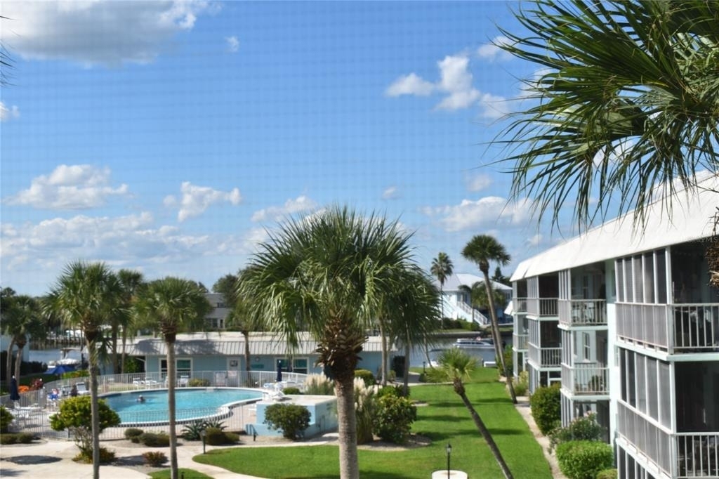 325 N Causeway - Photo 0