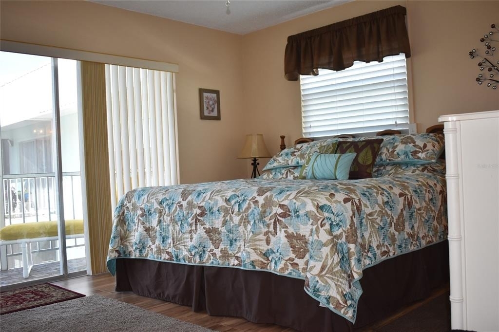 325 N Causeway - Photo 1