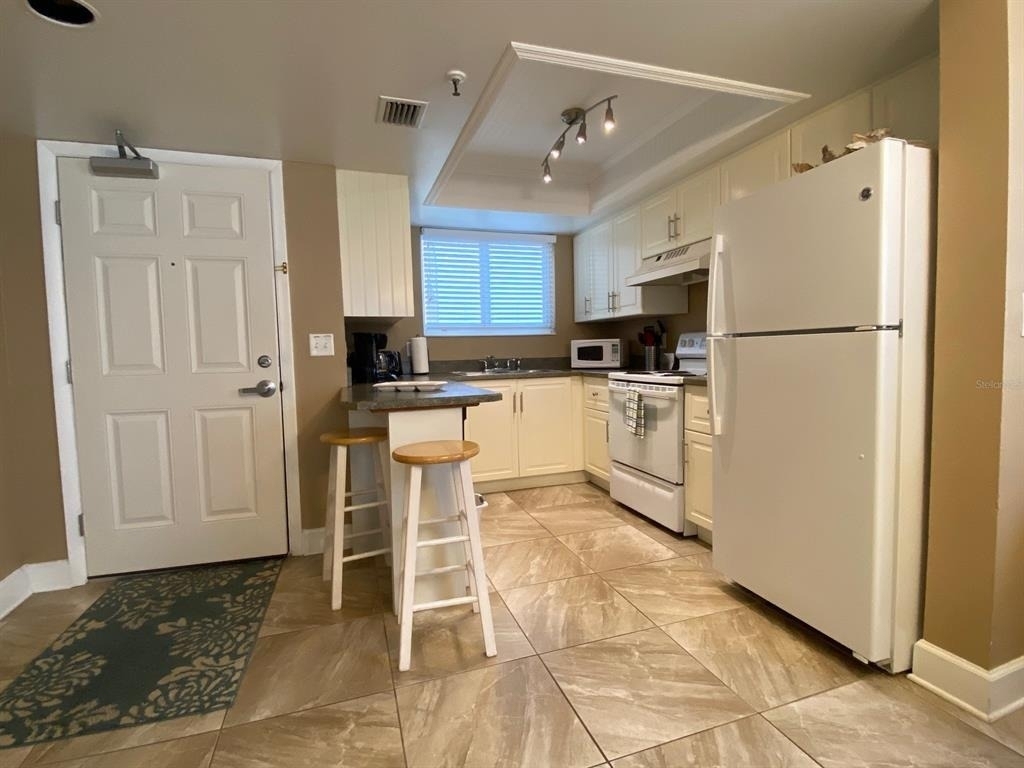 421 South Atlantic Avenue - Photo 5