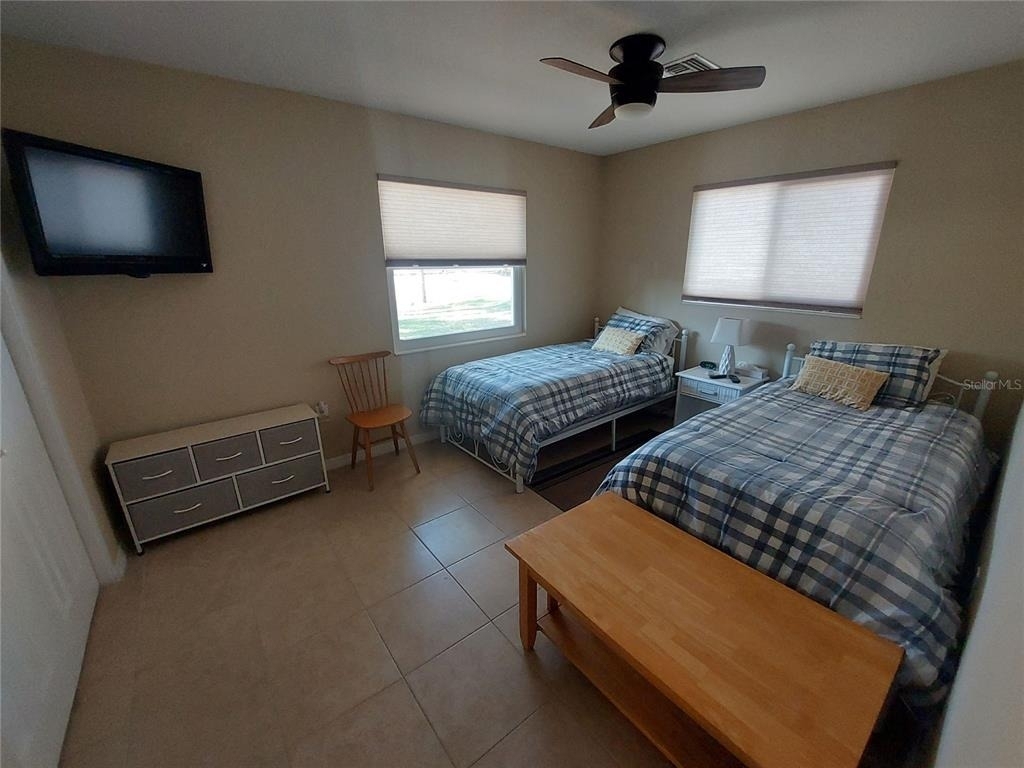1541 Crest Drive - Photo 15
