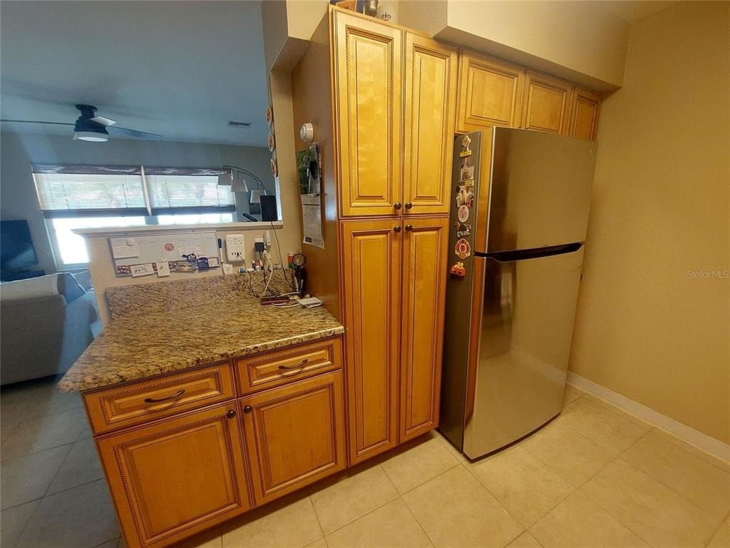 1541 Crest Drive - Photo 5