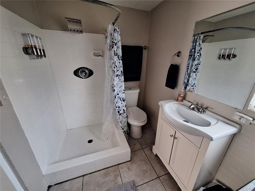 858 E 7th Street - Photo 9
