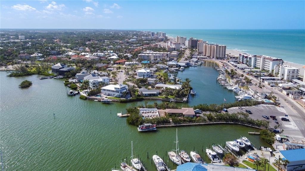 1255 Tarpon Center Drive - Photo 2