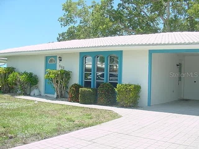 533 Circlewood Drive - Photo 0