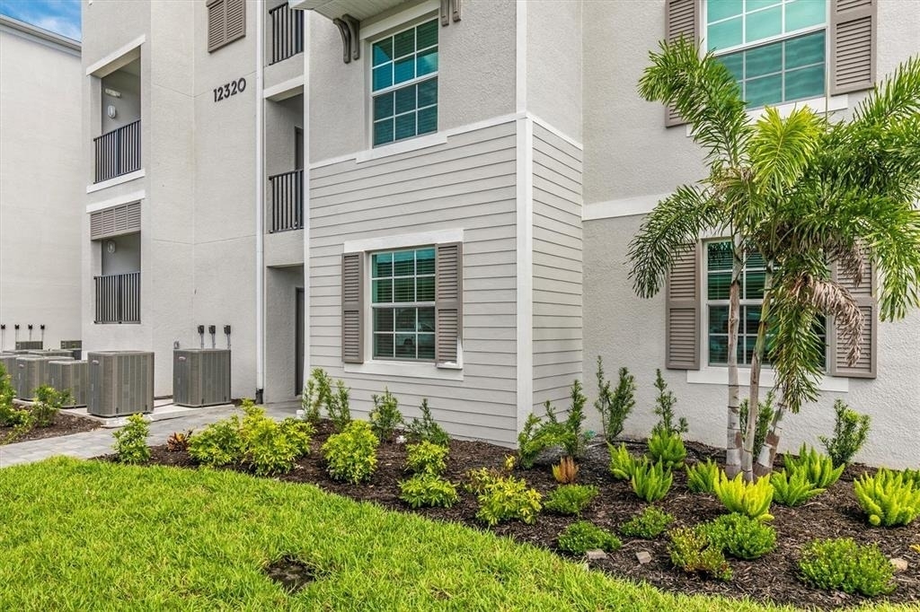 12320 Wellen Golf Street - Photo 18