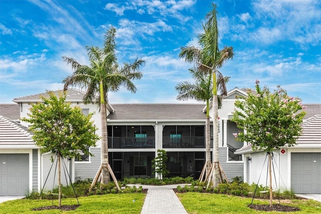 12550 Galapagos Street - Photo 0
