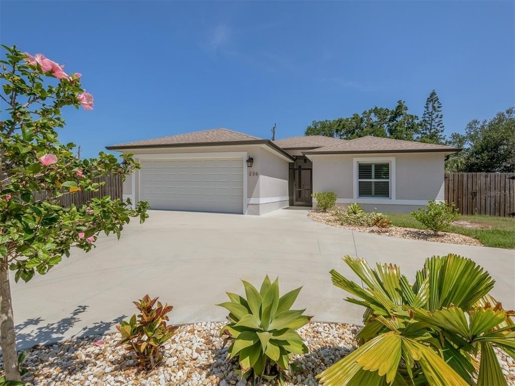 236 Holly Road - Photo 0