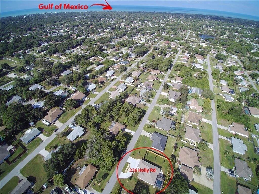 236 Holly Road - Photo 3