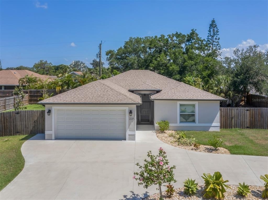 236 Holly Road - Photo 1