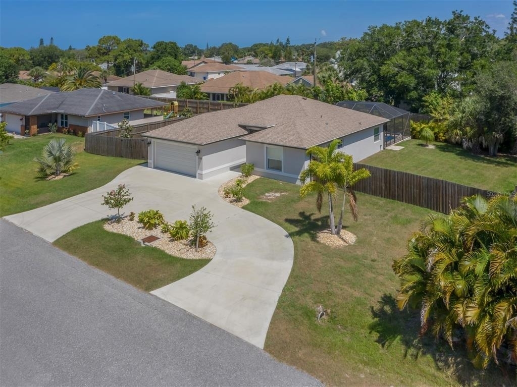 236 Holly Road - Photo 2