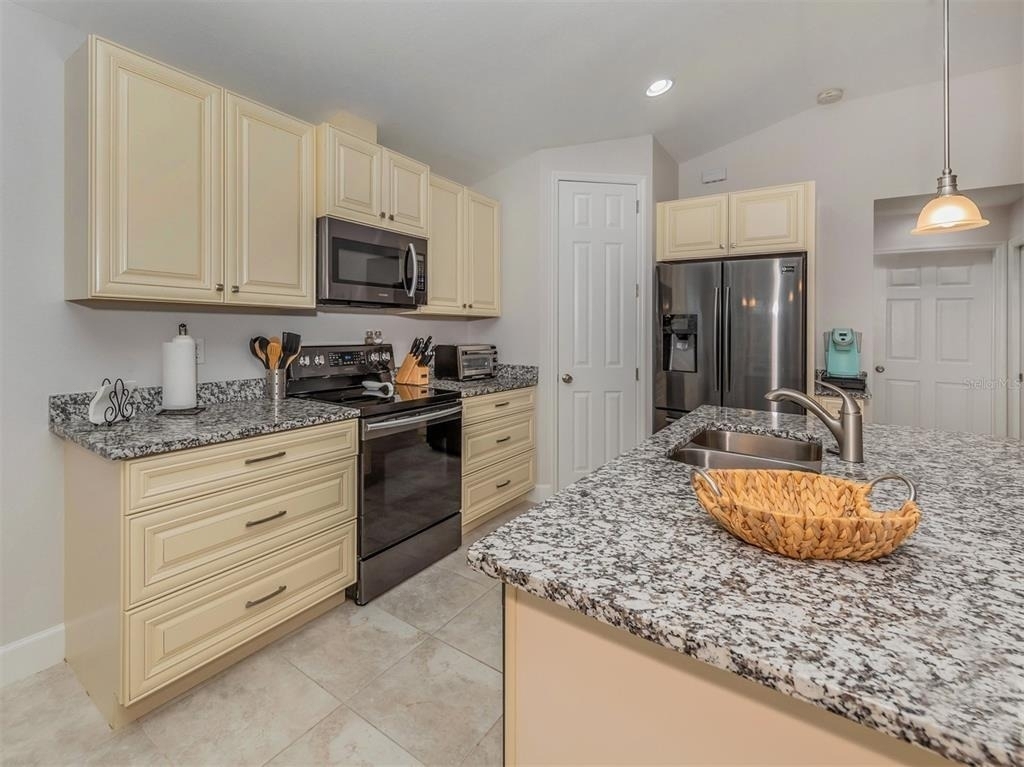 236 Holly Road - Photo 22