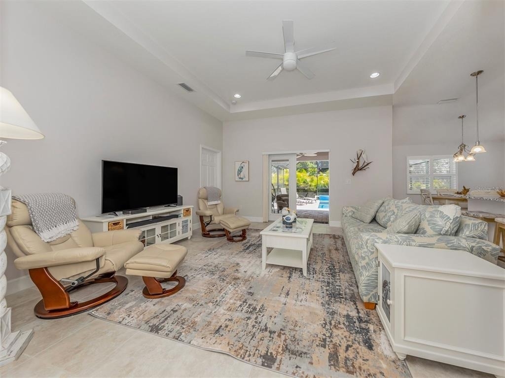 236 Holly Road - Photo 7