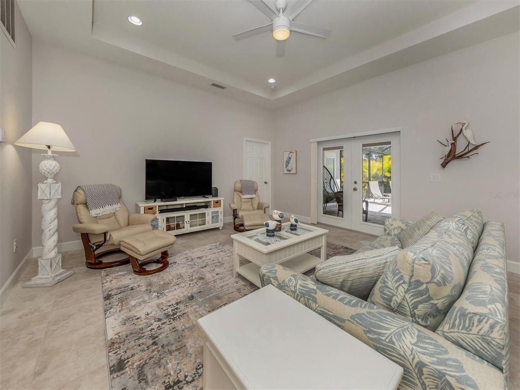 236 Holly Road - Photo 9