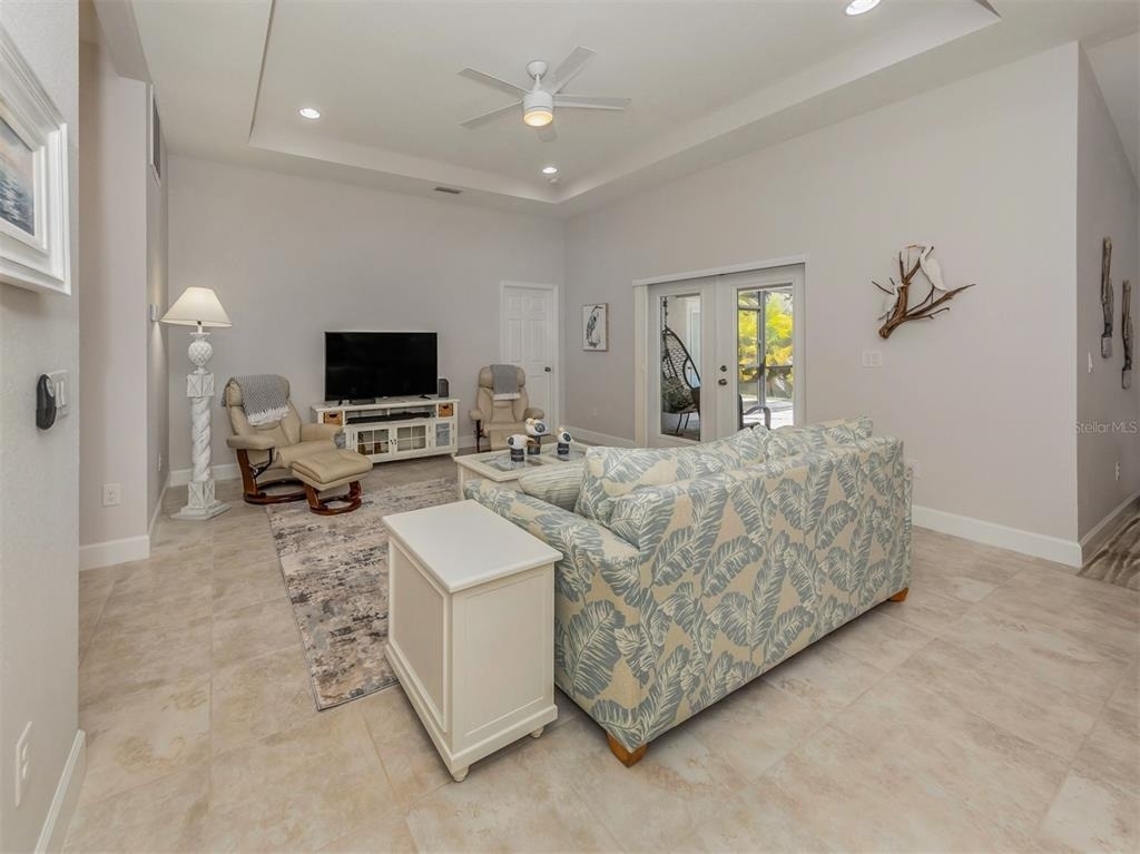 236 Holly Road - Photo 8