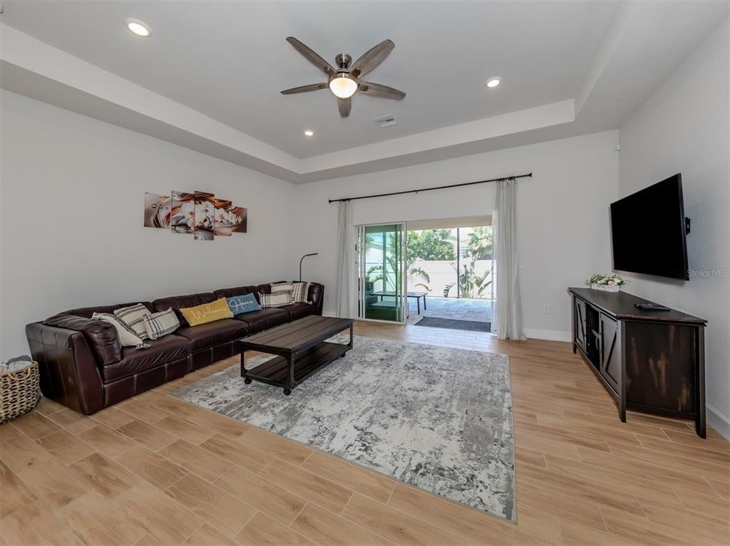 1190 Euclid Road - Photo 16