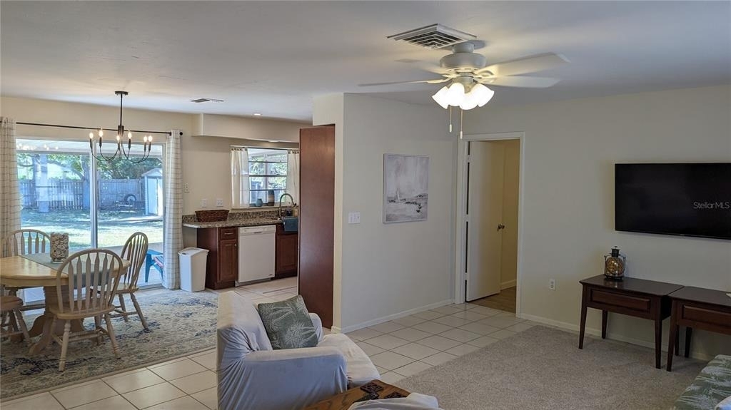 617 Indiana Avenue - Photo 5