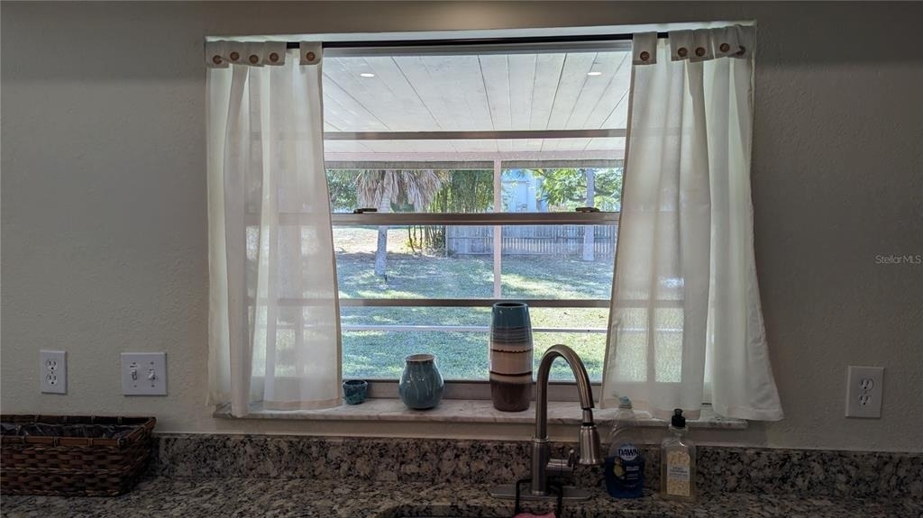 617 Indiana Avenue - Photo 10