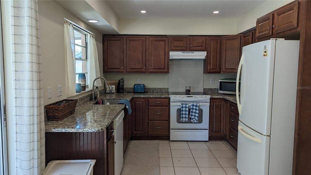 617 Indiana Avenue - Photo 9