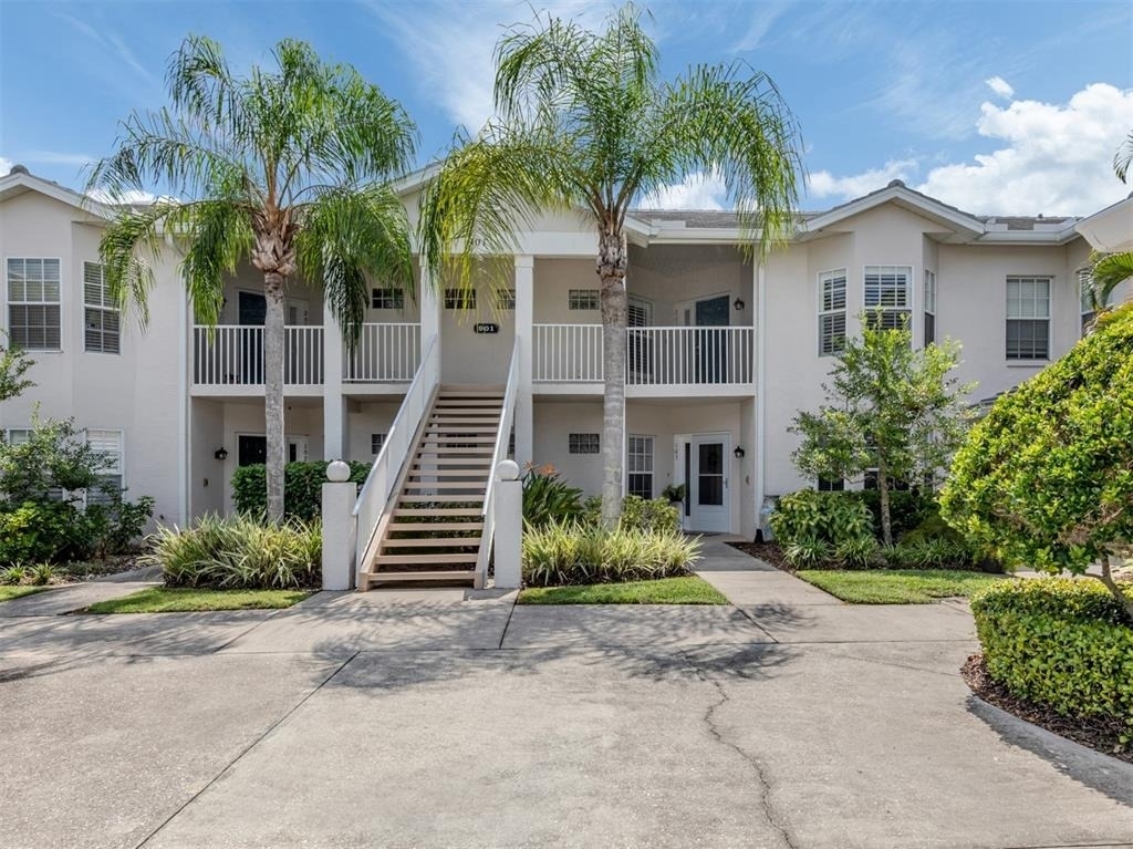 901 Addington Court - Photo 0