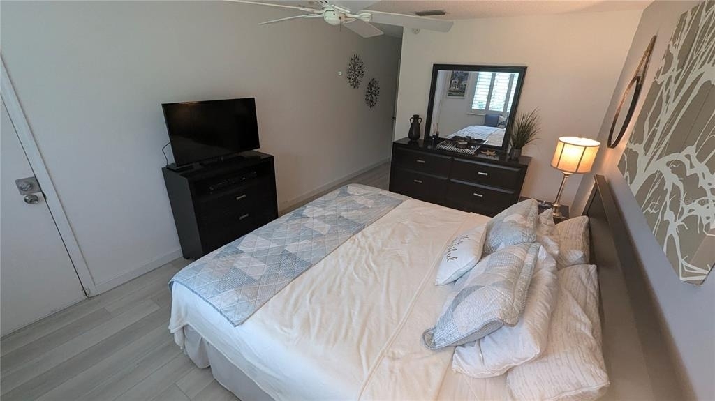 1624 Stickney Point - Photo 6