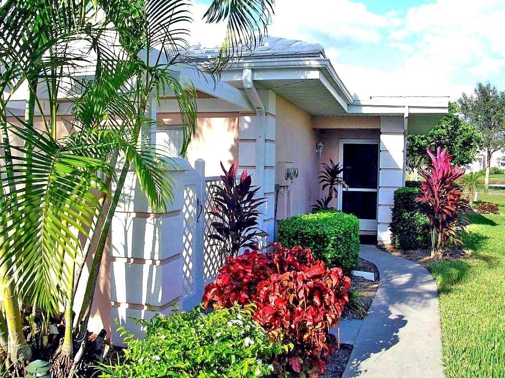 338 Cerromar Way N - Photo 0