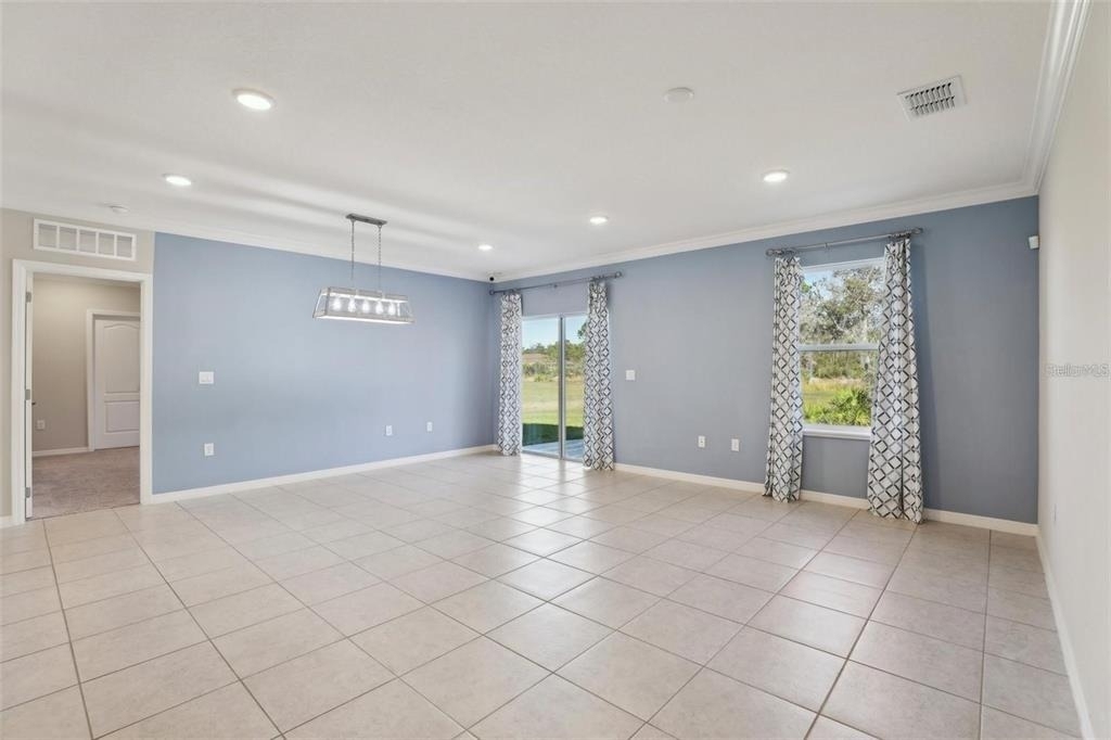 2410 Park Avenue - Photo 4