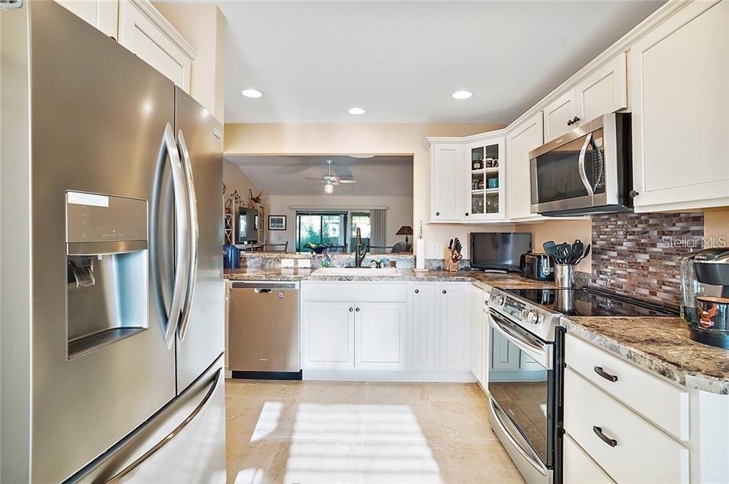 3225 Wise Way - Photo 3