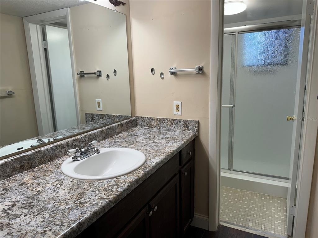 4600 E Moody Boulevard - Photo 10