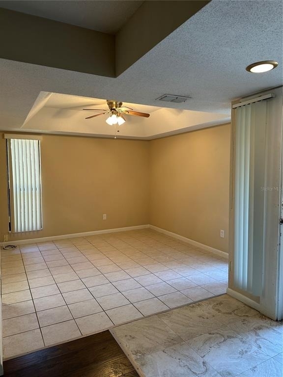 4600 E Moody Boulevard - Photo 1