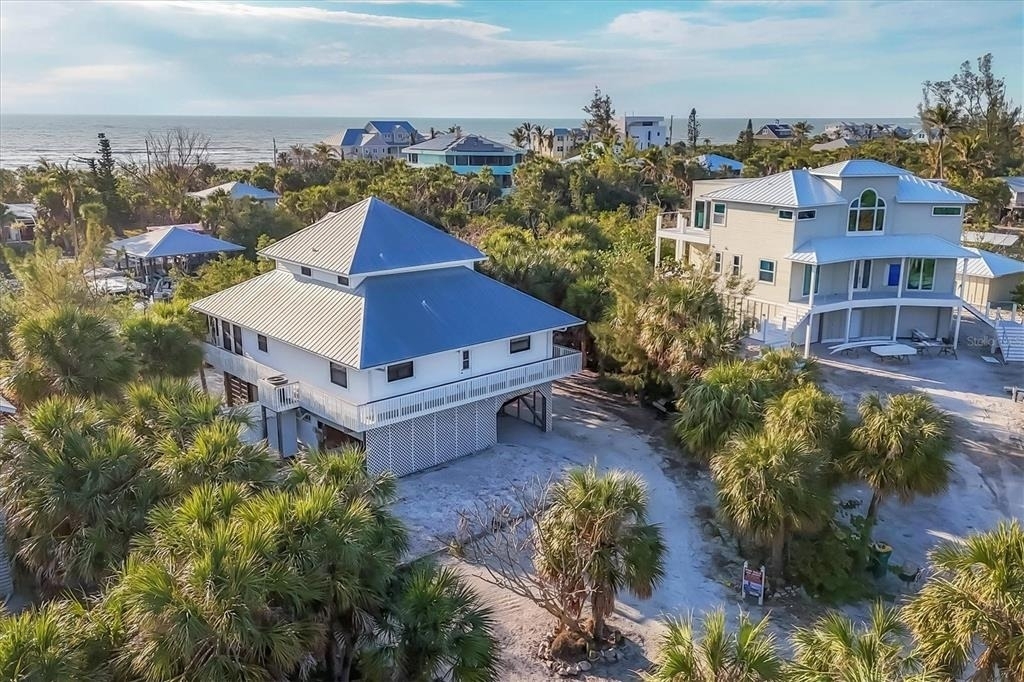 51 Palm Drive - Photo 0