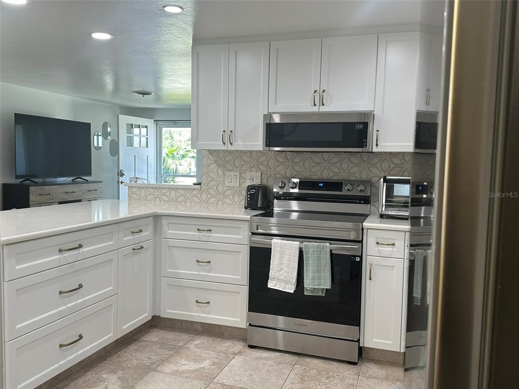 1575 Loralin Drive - Photo 11