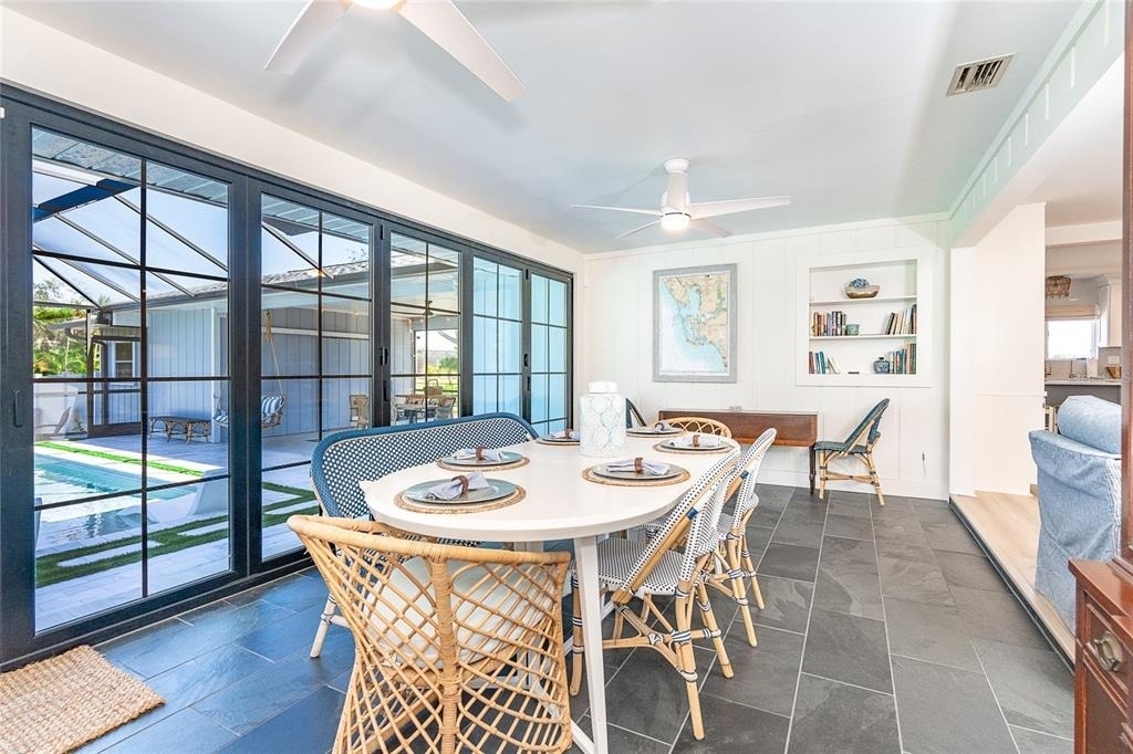 320 Anchor Row - Photo 7
