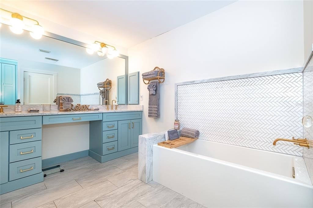 320 Anchor Row - Photo 24