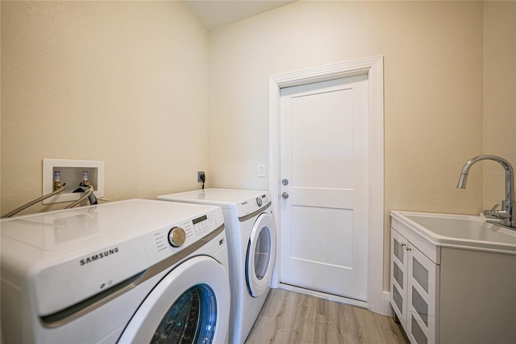 3600 Cincinnati Street - Photo 27