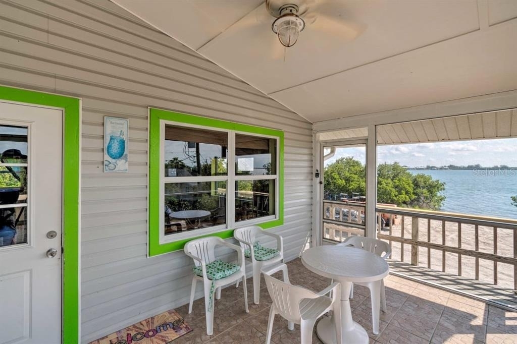 8876 Bay Street - Photo 1