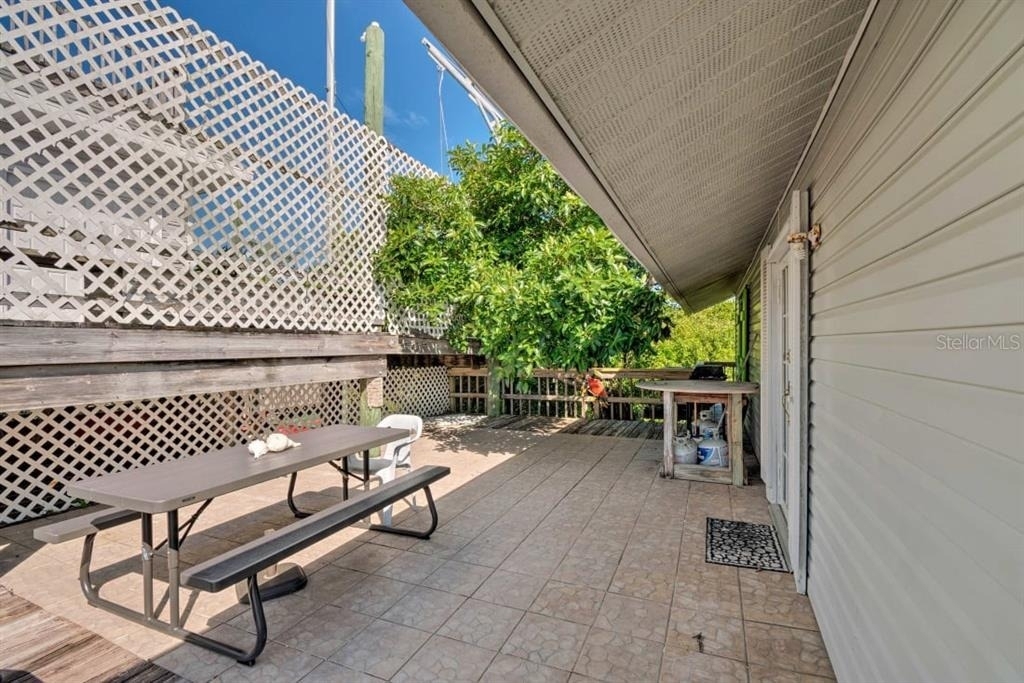 8876 Bay Street - Photo 18