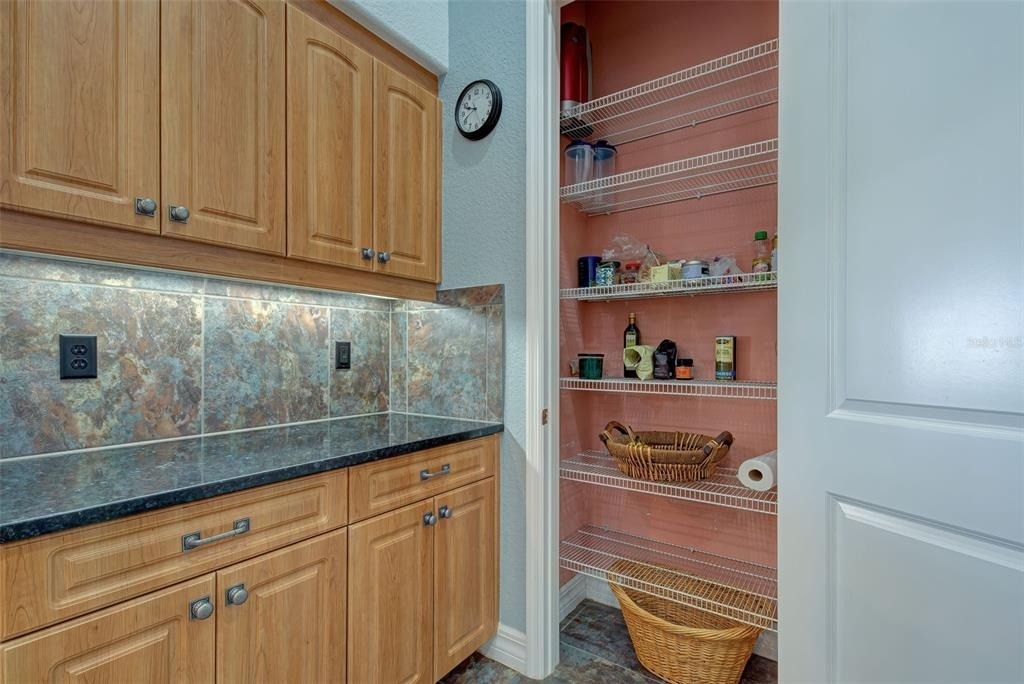 956 Boundary Boulevard - Photo 20